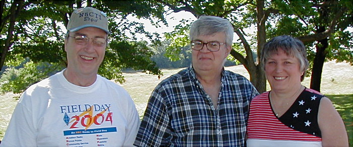 Boyd Garrett - N5CTI with Ms. and Dale - K3CN - Harrison of Leesburg, VA. Photograpg by Norm Styer - AI2C of Clarkes Gap, VA.