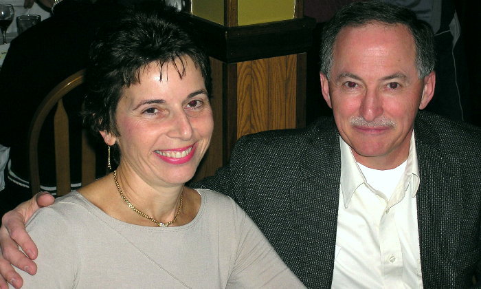 Patty and Gary - NC4S Quinn of Lovettetsville, VA. Photograph by Denny Boehler - KF4TJI of Leesburg, VA.