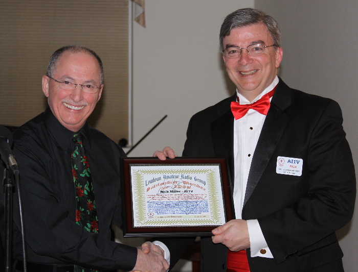 Rick Miller - AI1V awarded the Outrstanding Member for 2009. Photogrpah by Norm Styer - AI2C de Clarkes Gap, Virginia.