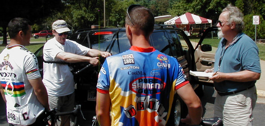 SAG Operator Bruce Lunde - KF4KKZ of Leesburg assists riders before departing with them to the transportation transfer point at Loudoun County High School. Photo by Norm Styer - AI2C de Clarkes Gap, VA.