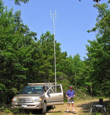 The tracking station of Denny Boehler - KF4TJI on North Mountain west of Winchester, Virginia. Denny was accompanied by Bill Buchholz - K8SYH of Potomac Falls, Virginia. Photograph by Denny Boehler - KF4TJI of Leesburg, Virginia.