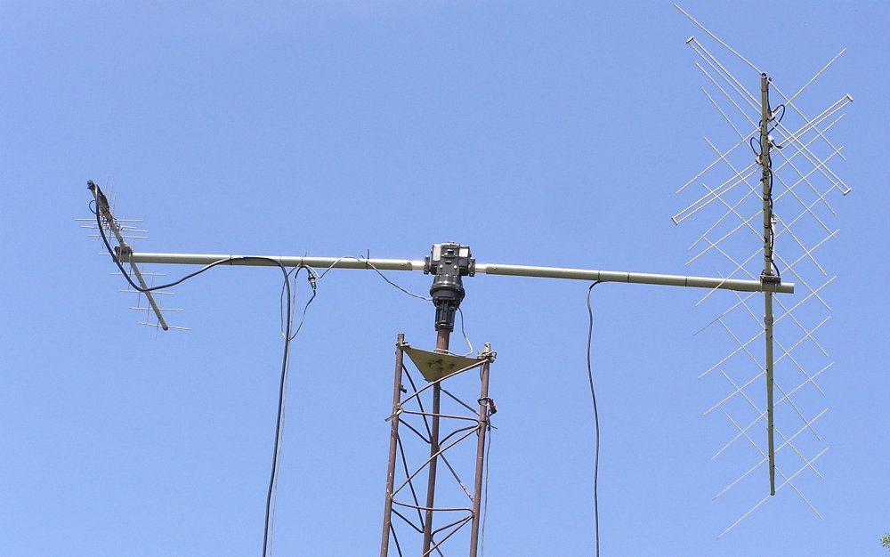 Close up of the EL-AZ 2-432 SATCOM Antenna System. Photograph by Denny Boehler - KF4TJI of Leesburg, VA.