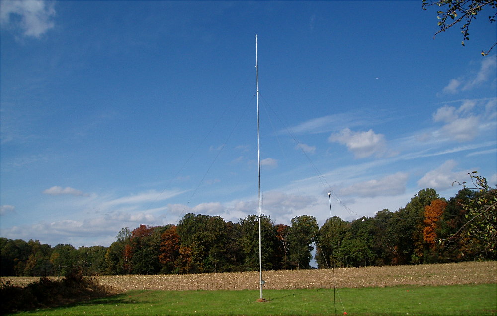 The 40M Delta Loop by John Unger - W4AU. Photograph by Norm Styer - AI2C de Clarkes Gap, Virginia.