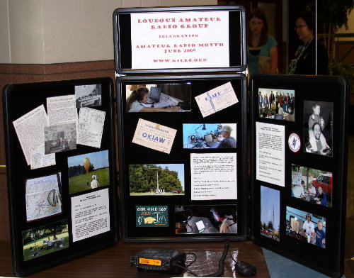 Amateur Radio Display designed and built by Suzanne Grobbel at the Loudoun County Government Center. Photograph by Norm Styer - AI2C de Clarkes Gap, Virginia